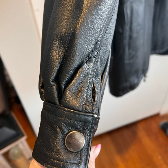 Like New Woman’s Genuine Leather Hooded Winter Jacket - Picture 9 of 11